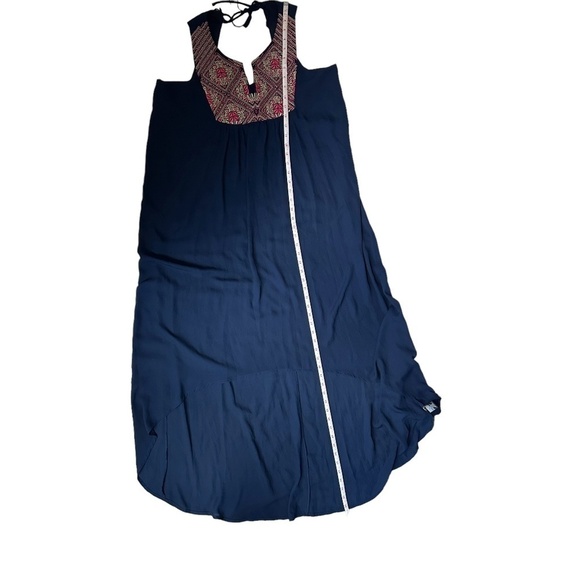 Fifth & Park High Low Dress With an Embroidered/Beaded Neckline Size 12 - Picture 8 of 12